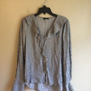 Renuar medium‎ long sleeved top